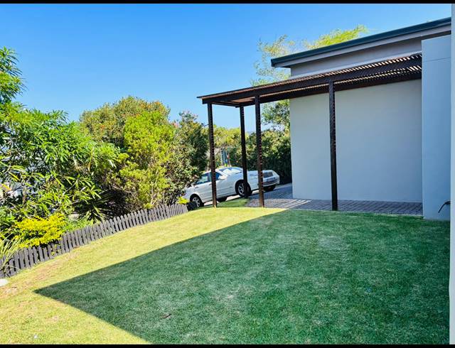 4 BEDROOM HOUSE FOR SALE IN PALM LAKES ESTATE
